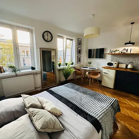 Apartamento Kozla Old Town *